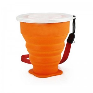 Voyage de café camping en acier inoxydable en silicone pliable tasse de camping pliant en silicone avec couvercles tasse de consommation extensible pour la randonnée en plein air